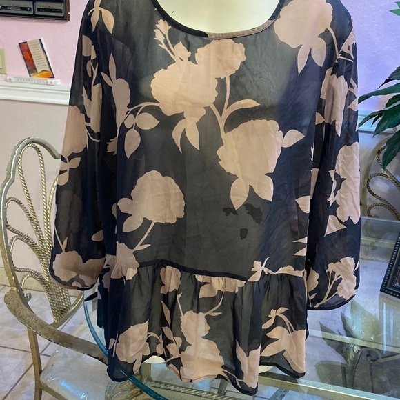 F womens Old Navy sheer 3/4 sleeve blouse plus size XXL - Picture 1 of 3